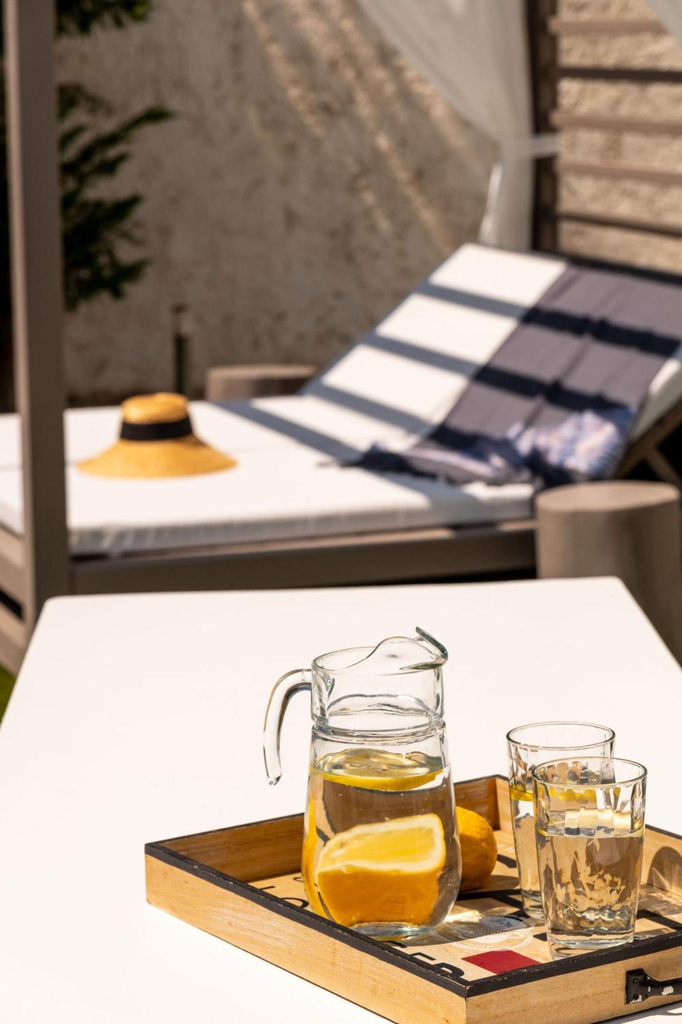 Azzurro Bianco Suites Πάρος Εξωτερικό φωτογραφία