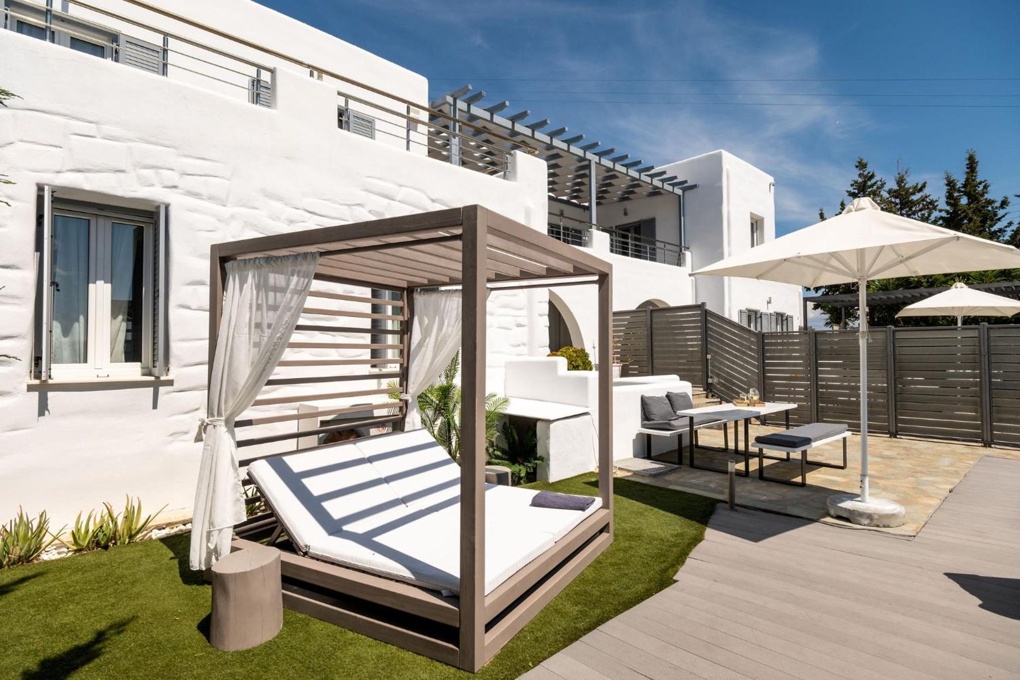 Azzurro Bianco Suites Πάρος Εξωτερικό φωτογραφία