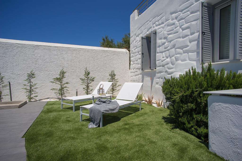 Azzurro Bianco Suites Πάρος Εξωτερικό φωτογραφία